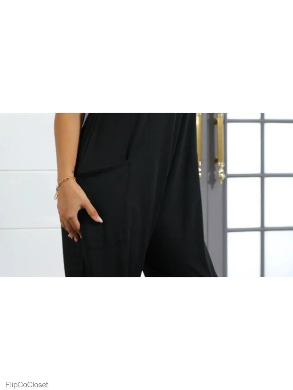 Womens Loose Fit Sleeveless Overalls Jumpsuit with Pockets